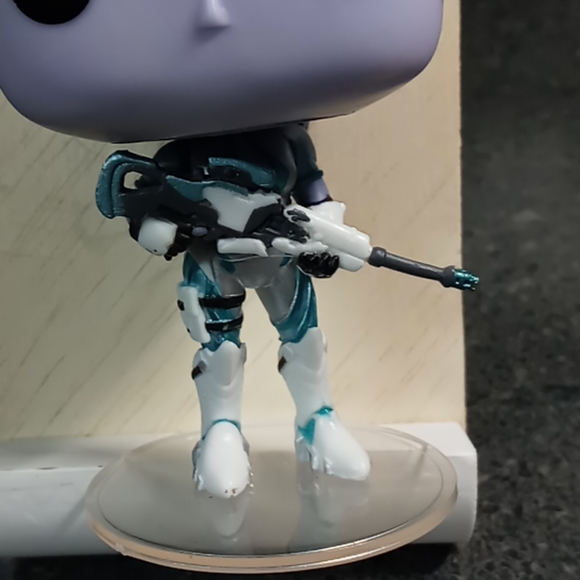 Overwatch Widowmaker Funko - Picture 3 of 6